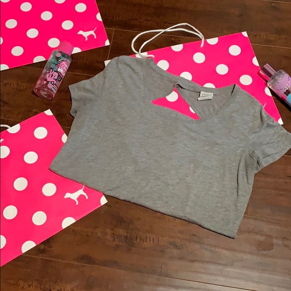 ❌ SOLD ❌ Pink VS grey open back tee - Picture 6 of 6